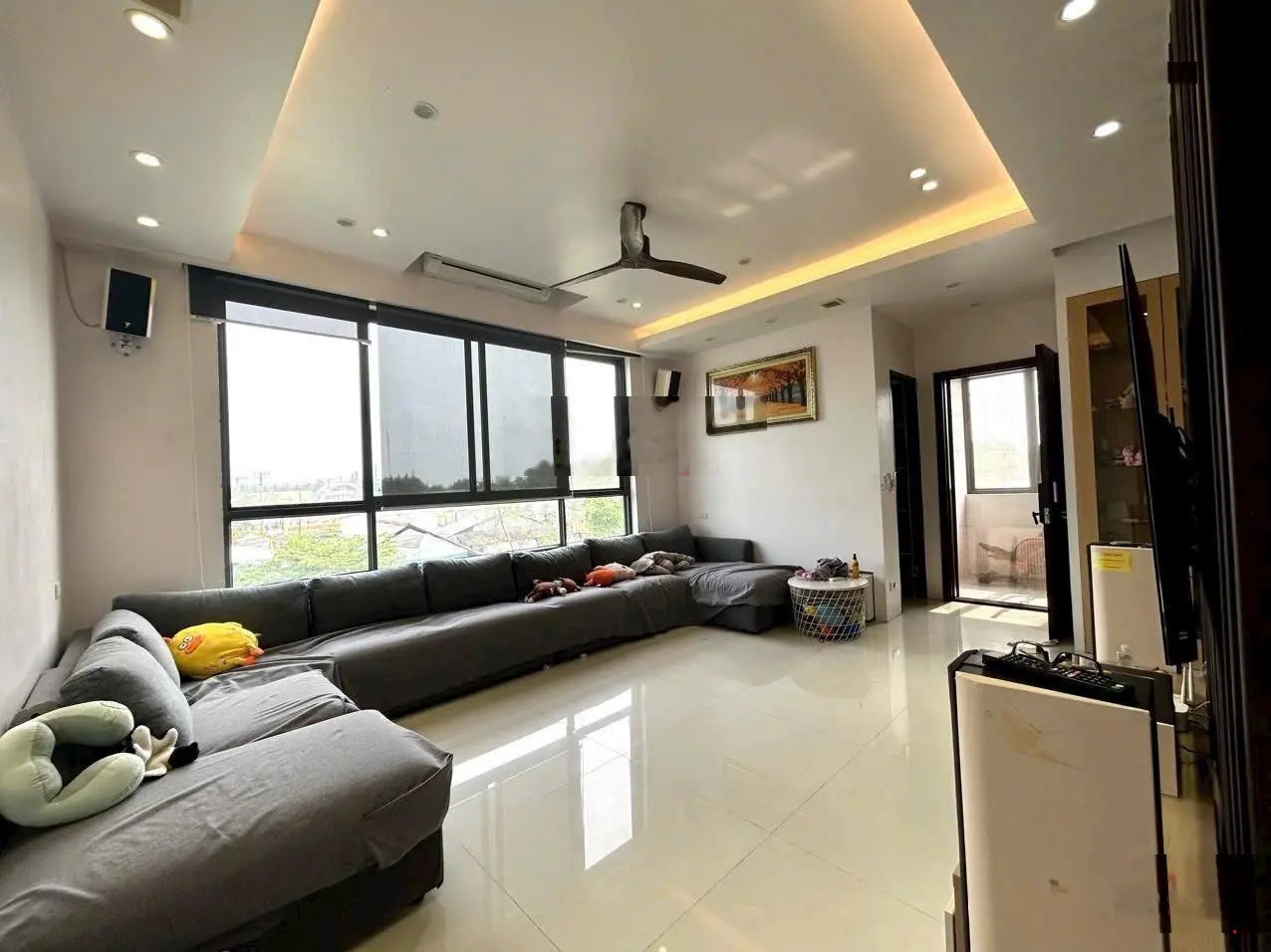 Cần bán gấp nhà trệt 2 lầu sân thượng mâm đúc có thể lên thêm lầu & 30 căn nhà trọ + quán cafe