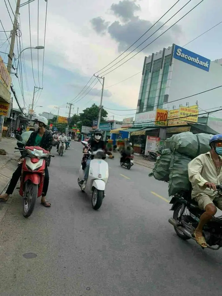 nhà ngay cầu an lộc bến xưa 6,19 tỷ rẻ nha 62tr/m