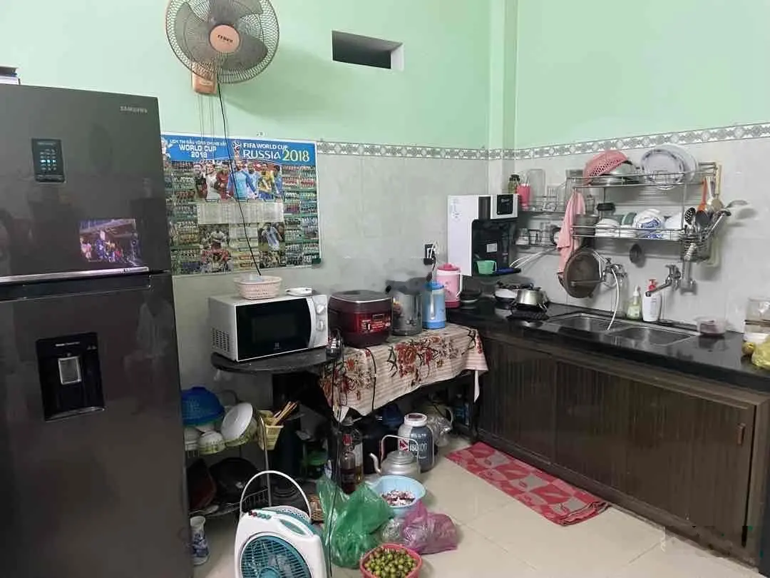 Cắt lỗ 500 tr bán nhanh nhà mặt tiền Hoài Thanh, gần trường ĐH Kinh Tế đường Chương Dương