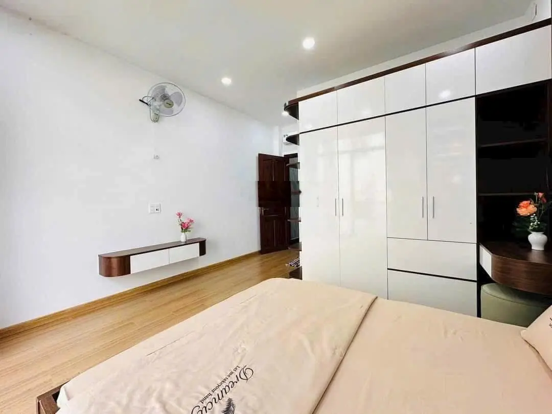 Nhà riêng bán tại Lê Đại Hành, 2,99 tỷ, 52m2, 3PN, 3WC, pháp lý đầy đủ, Q11, HCM