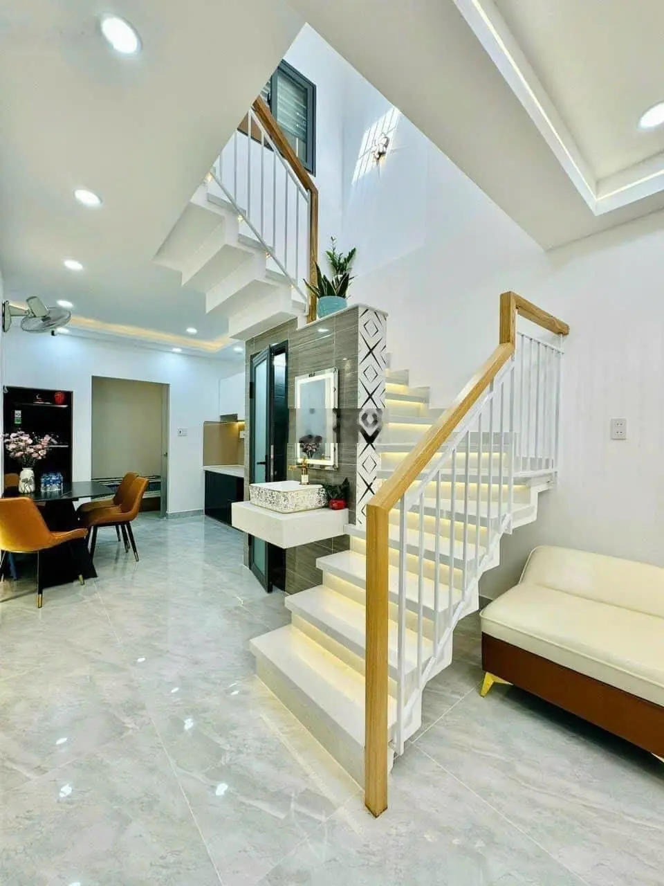 Thanh lý nhanh căn nhà MTĐ Nguyễn Văn Tiết, P Hiệp Thành, TP Thủ Dầu Một chỉ 1 tỷ 100 triệu