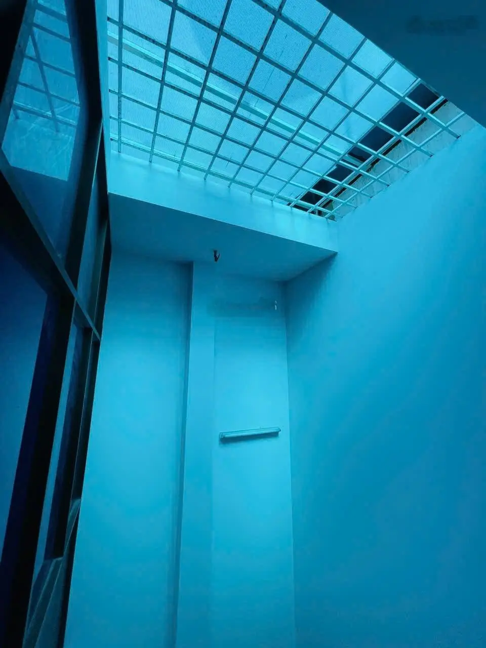 An dương vương quận 5, dt 30m2 4 tầng btct 3pn mới ở ngay.