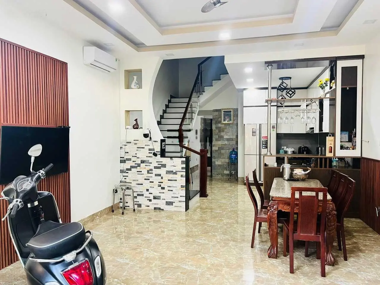Nhà Thôn Võ Cang - Xã Vĩnh Trung. Gần 23/10, gần siêu thị MeGa