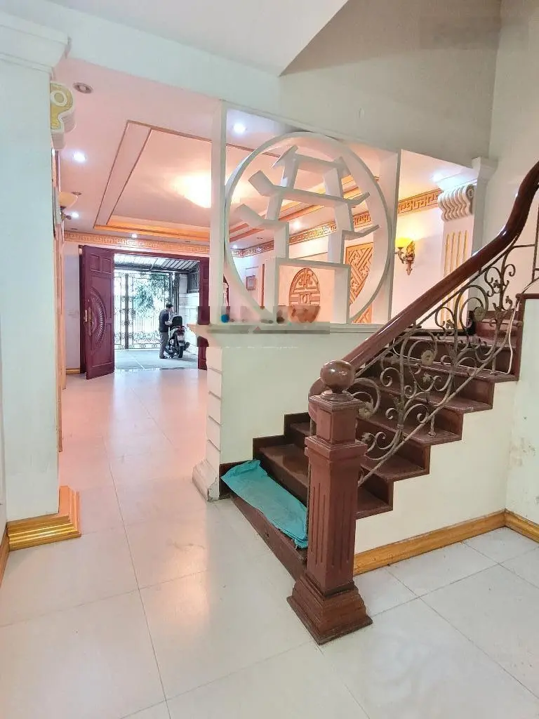 Bán biệt thự phân lô - vỉa hè - ô tô tránh đỗ - phố Nguyễn Khuyến, Hà Đông 5 tầng - 106m2 - 25 tỷ