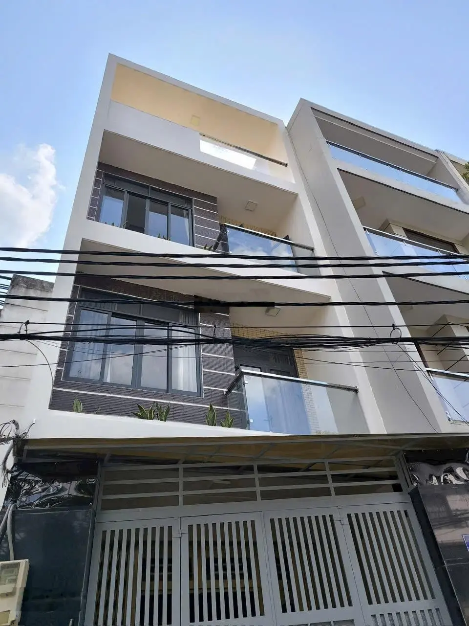 Chính chủ một đời chưa qua đầu tư hẻm xe hơi cách Huỳnh Tấn Phát 100m 2 mặt tiền hẻm chủ ngộp