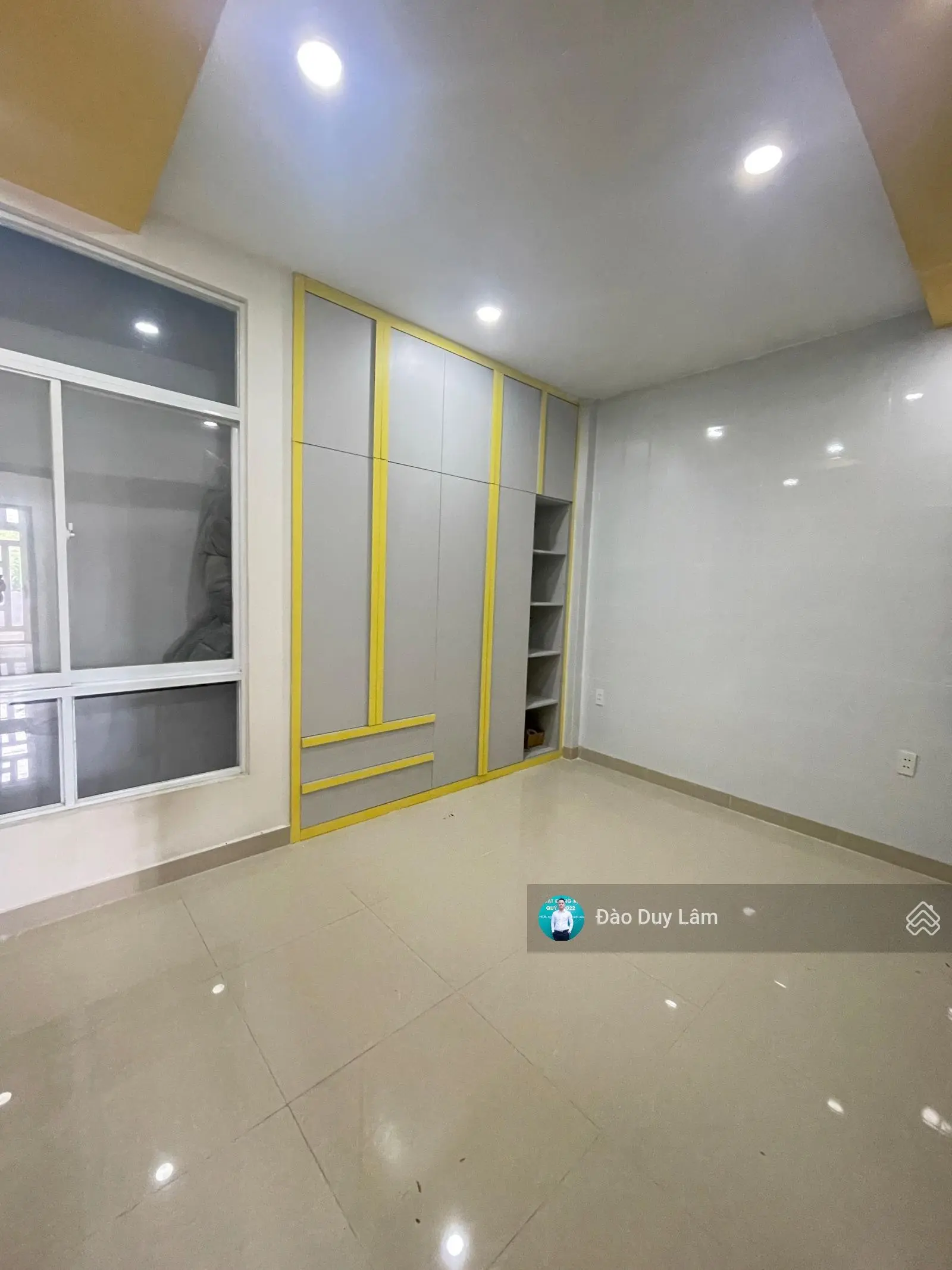 Về quê hạ giá bán gấp: Nhà 4 tầng mặt tiền kinh doanh, đường 10m thông khu Hồng Long, Hiệp Bình.