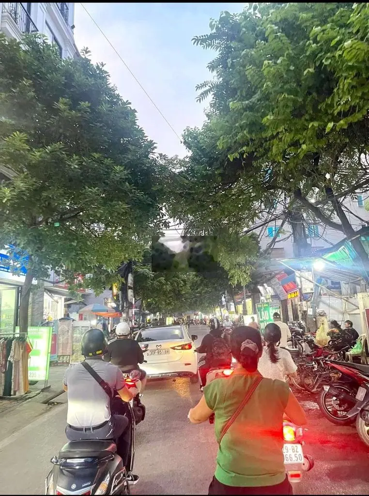 Bán nhà Xuân La diện tích 312m, 3tầng
