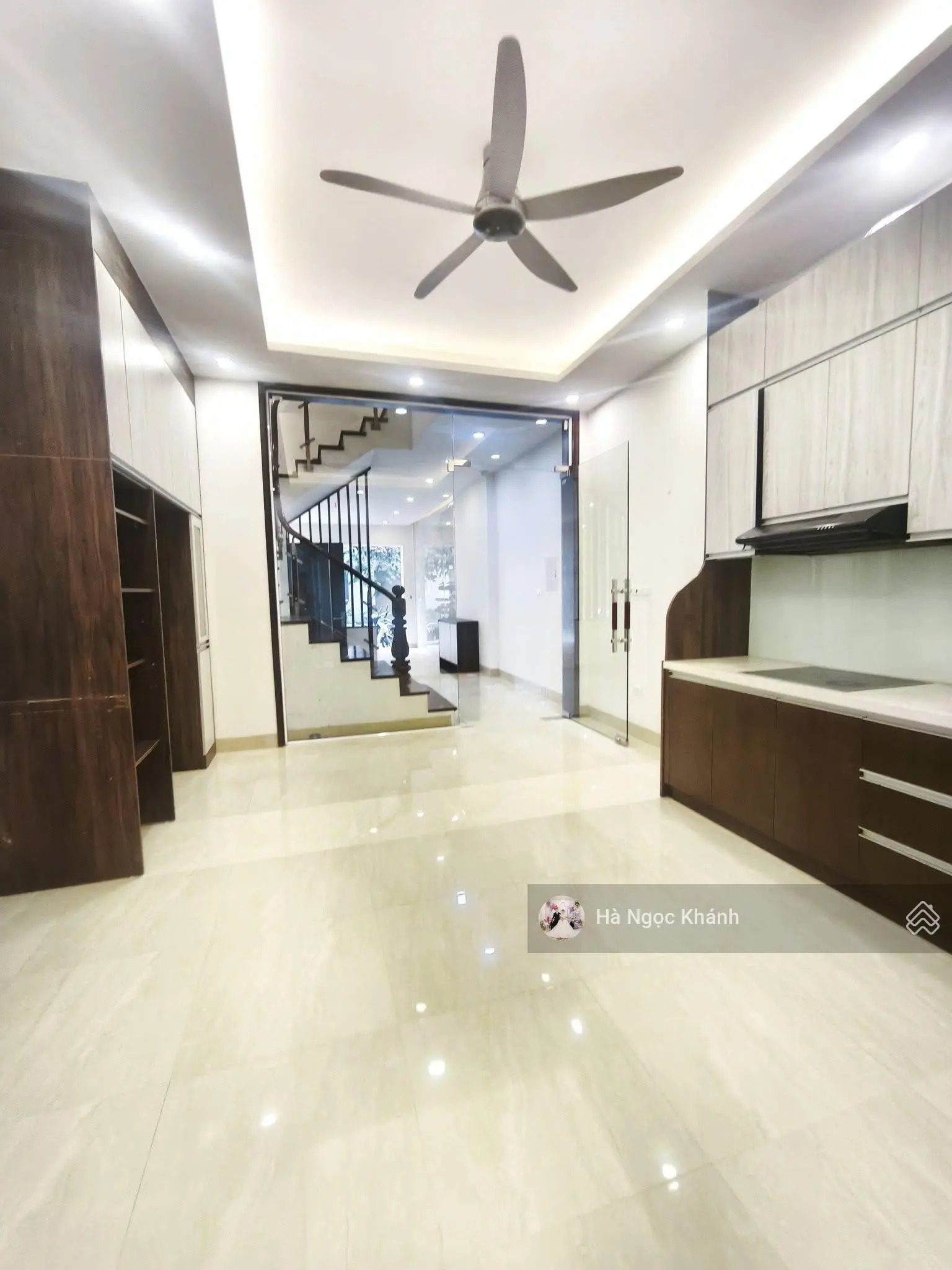 Nhà đẹp hiếm có 3 mặt thoáng phố thiên hiền - 63m2, mt khủng 6m - có sân - ở sướng!