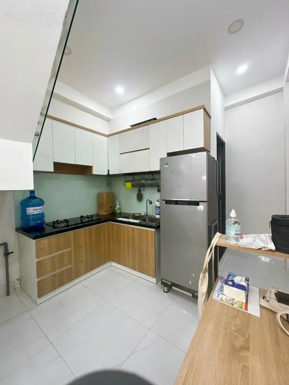 Nhà Bình Thạnh giá tốt, chỉ nhỉnh 4 tỷ, nở hậu, tặng full NT cho khách thiện chí. LH 0906 435 ***