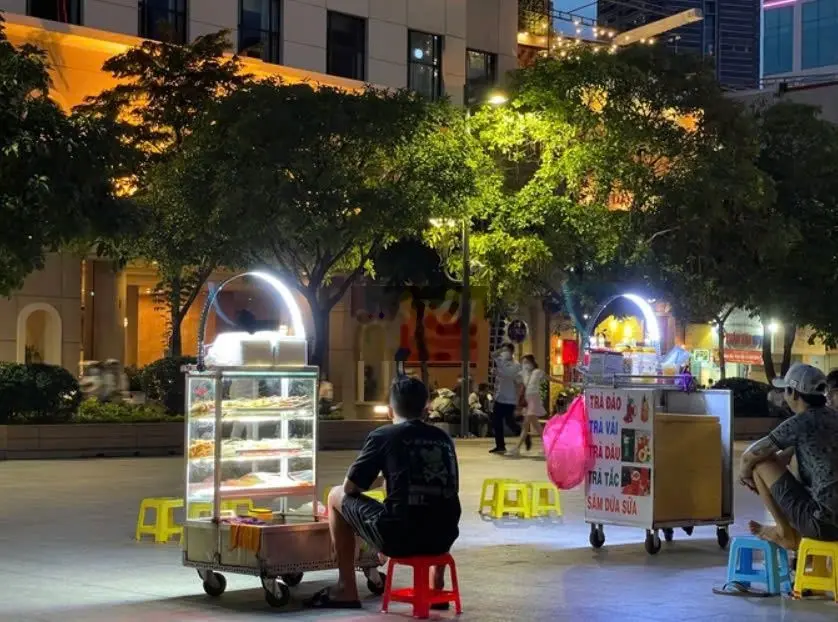 Cần bán nhanh 2 lô góc đất mặt tiền nở hậu kế bên ST Go, 100m2