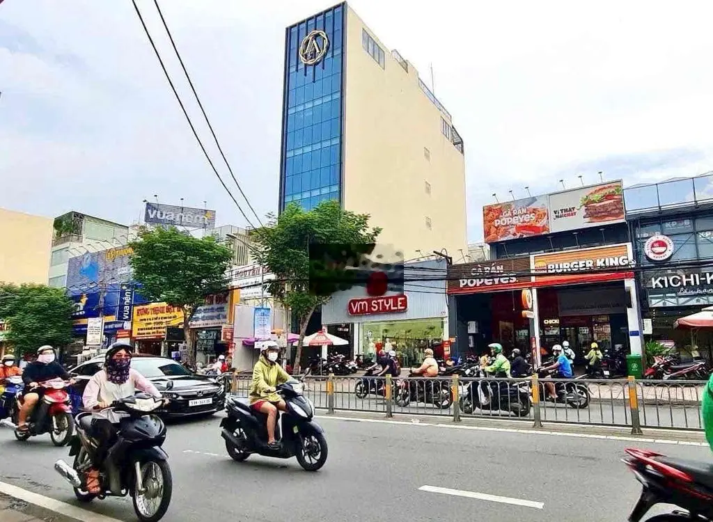 Nhà góc 2 mặt tiền đường nguyễn thị thập và đường số 75 !