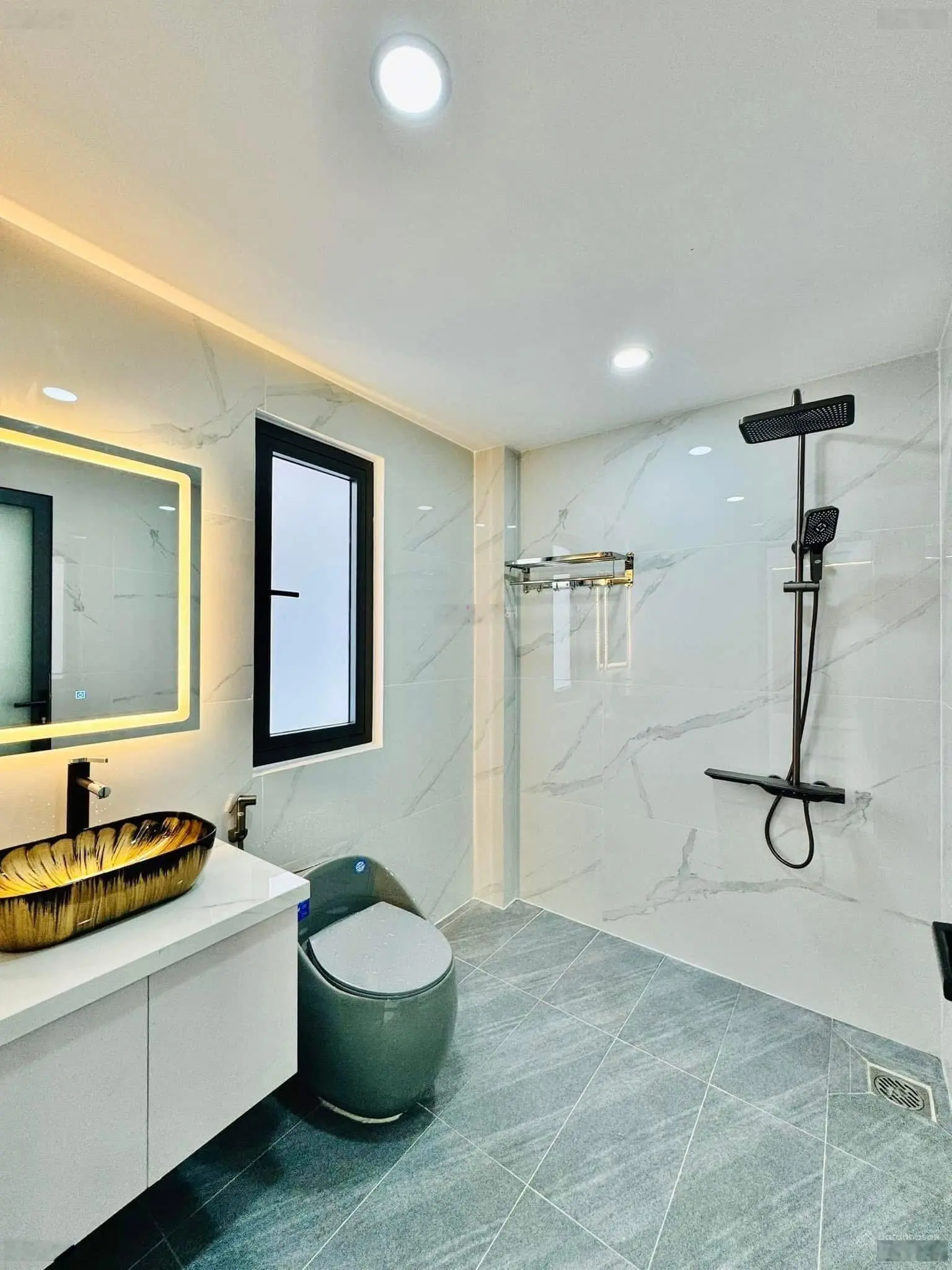 Nhà mới dọn ở liền ngay đường Quốc Hương, Q2 - Giá 3 tỷ 550 / 80m2. Sổ chính chủ. Xe hơi trong nhà