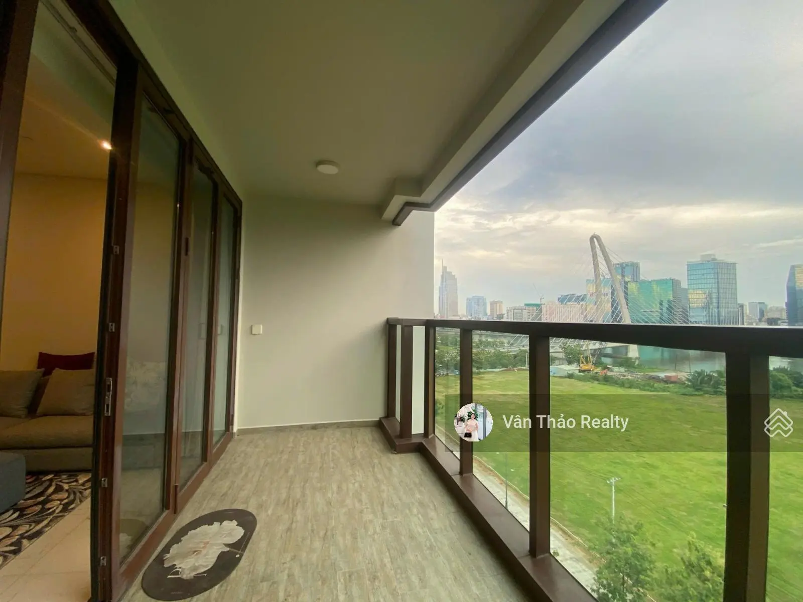 View trực diện sông + Landmark 81 - Căn hộ 4PN Metropole Thu Thiem full nội thất - 2p di chuyển Q1