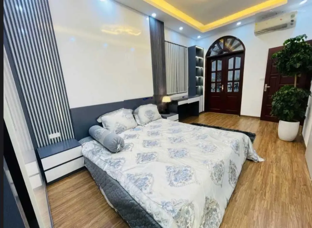 Bán nhà mặt phố đường thành phố cổ Hà Nội DT 50m 3tầng MT 4m giá 36,5 tỷ nhà đẹp vị trí đắc địa