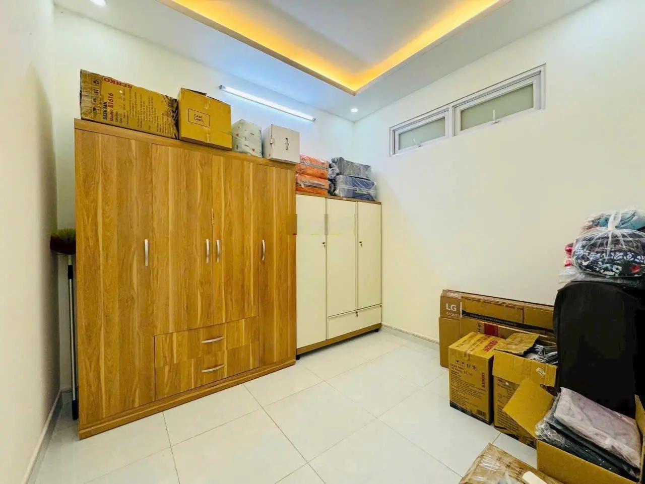 Nhà đẹp 5,5x15m giá hời ngay trung tâm Nhà Bè - Chính chủ cần bán gấp