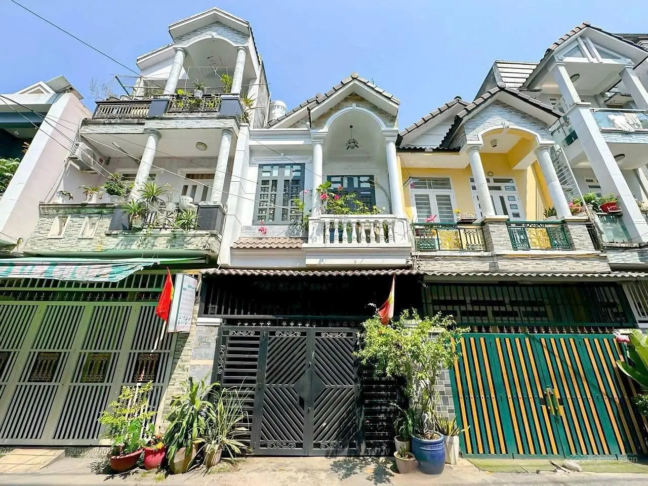 Bán nhà hxh đào tông nguyên-thị trấn nhà bè-4,3x12m,1l+2pn+ sổ hồng-giá : 4.95 tỷ .