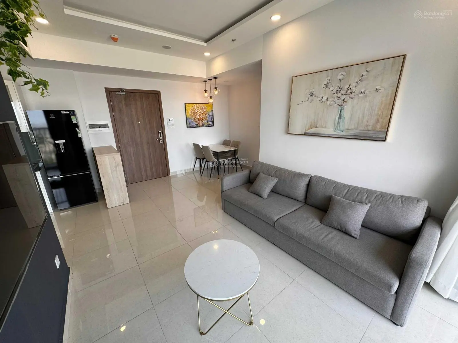 Bán 1 Căn 1 PN tầng cao ở The Rivana rộng 51m2 giá 1,88 tỷ( thương lượng).Cọc 800 tr nhận nhà.