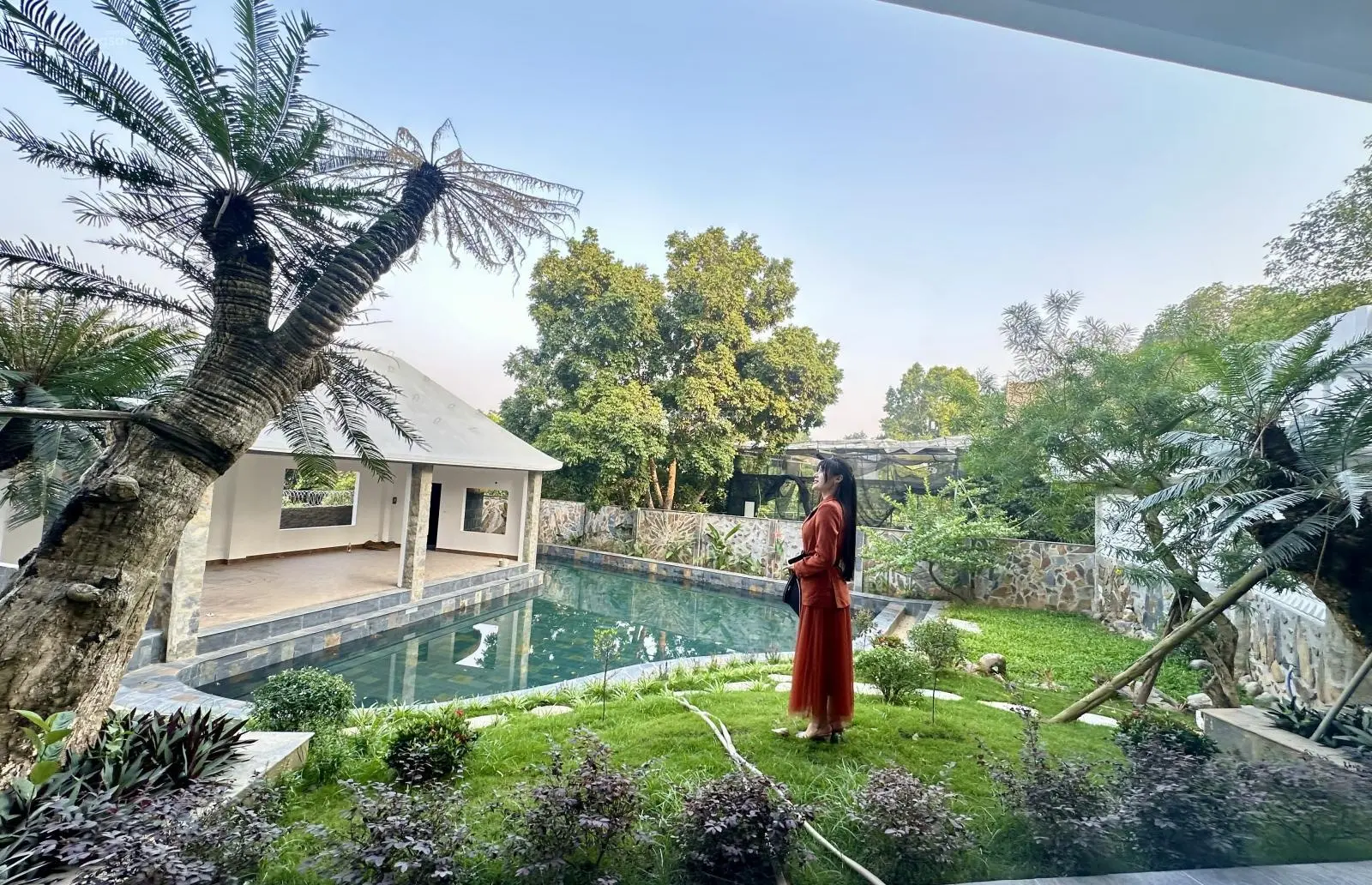 Biệt phủ xây dựng kiến trúc cổ điển pha lân hiện đại