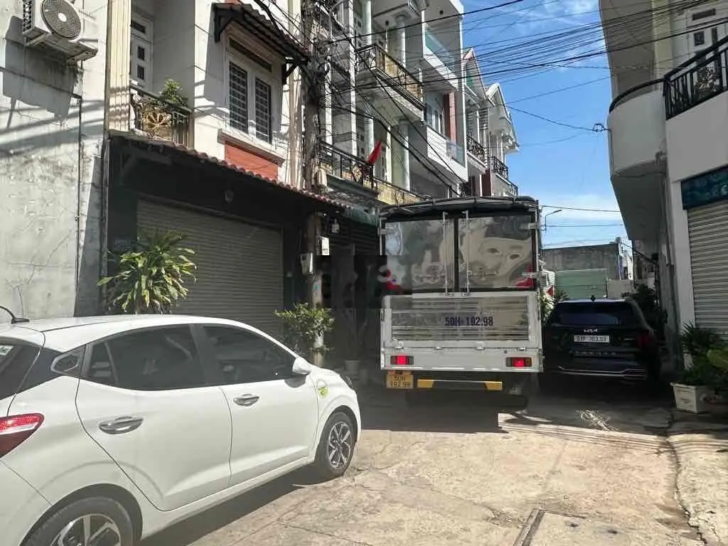 BÁN NHÀ 3 LẨU 1 XẸT ĐƯỜNG LÊ THỊ RIÊNG P THỚI AN Q12