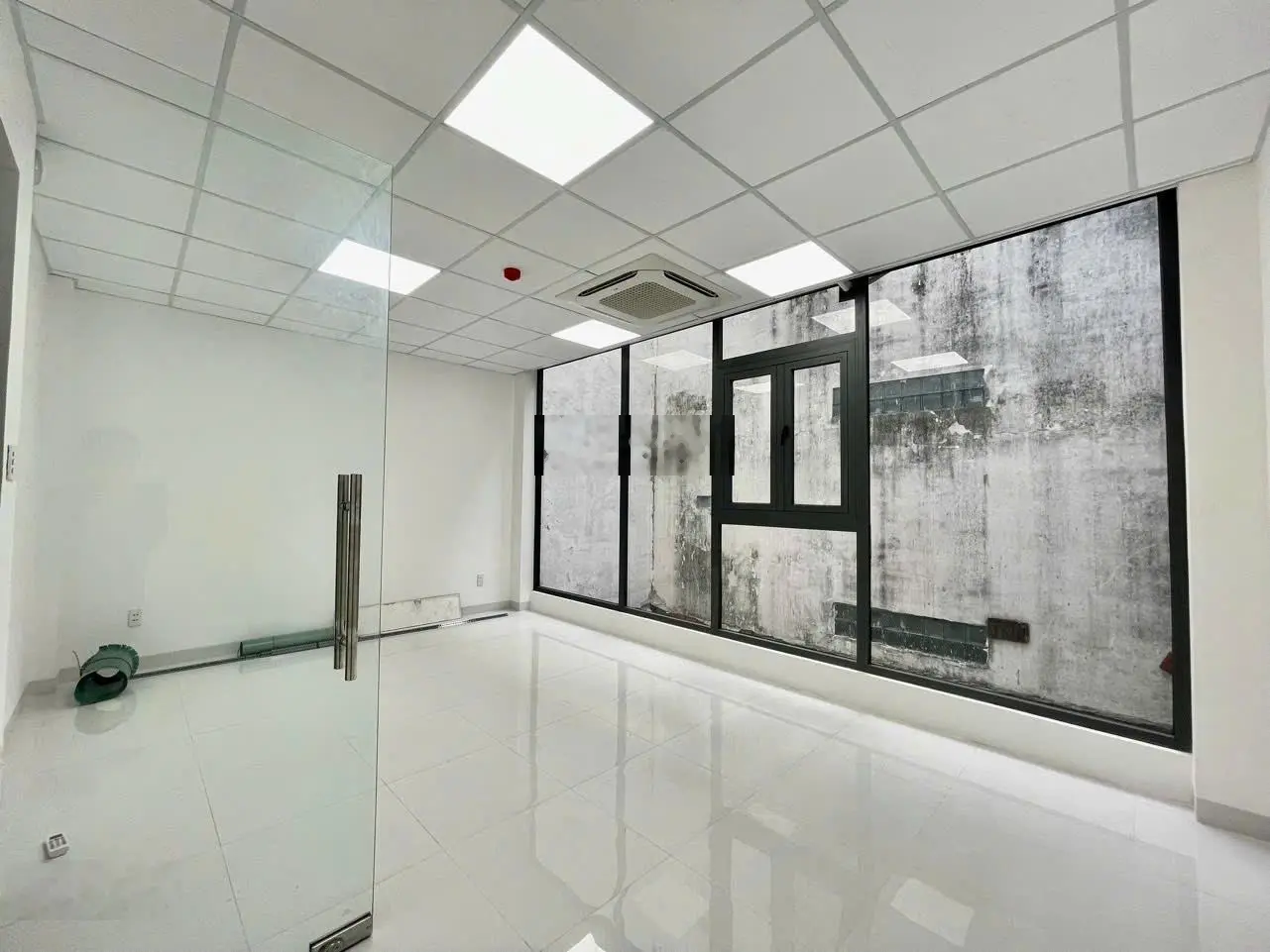 Building Mặt Tiền Nguyễn Trãi , Ngang 8m , 6 Lầu , Mặt Tiền đoạn 2 chiều kinh doanh sầm uất