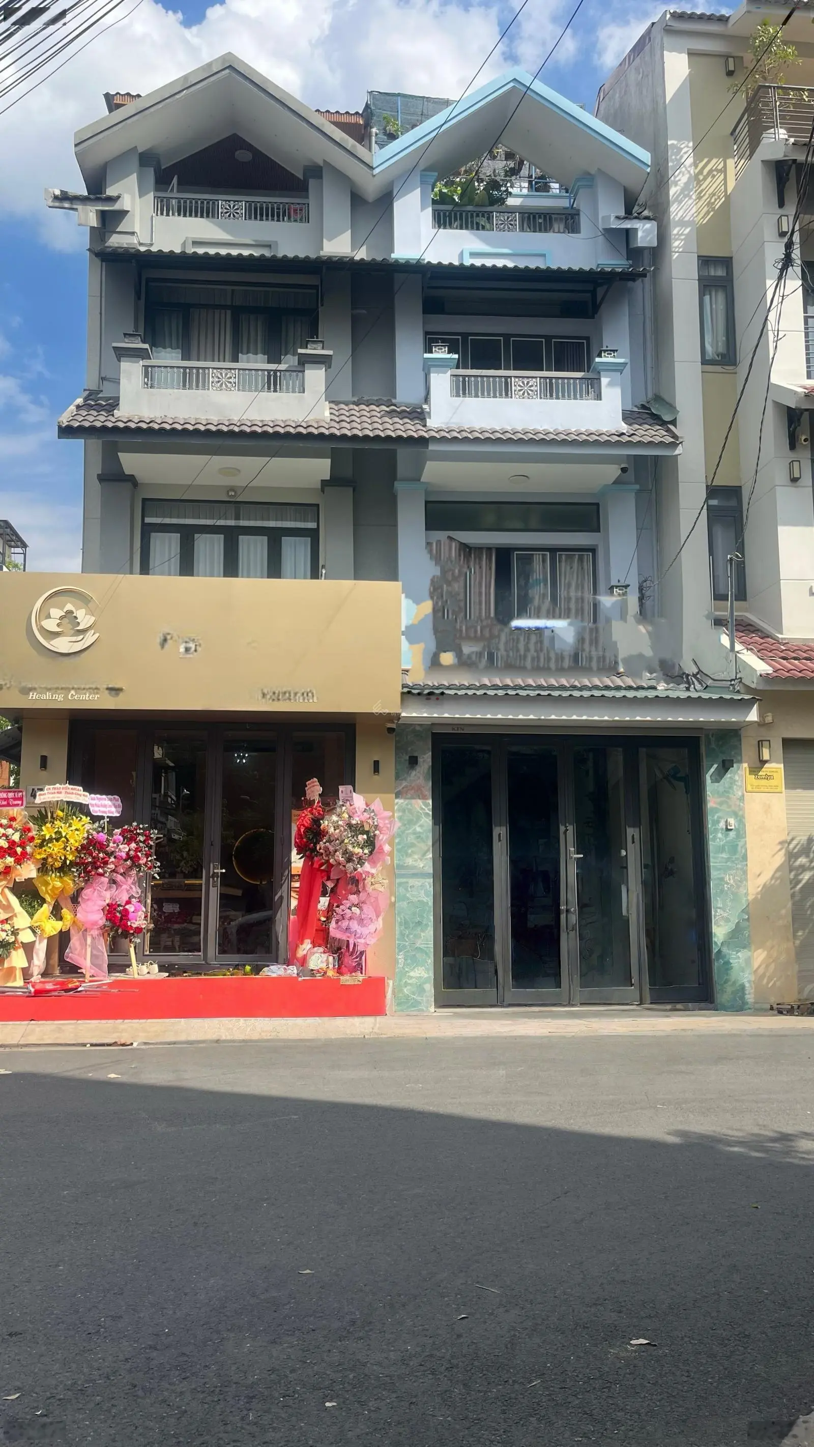 Bán nhà mặt tiền kinh doanh đường Quốc Hương, P. Thảo Điền - DT: 4,2x 17m - Giá 23 tỷ