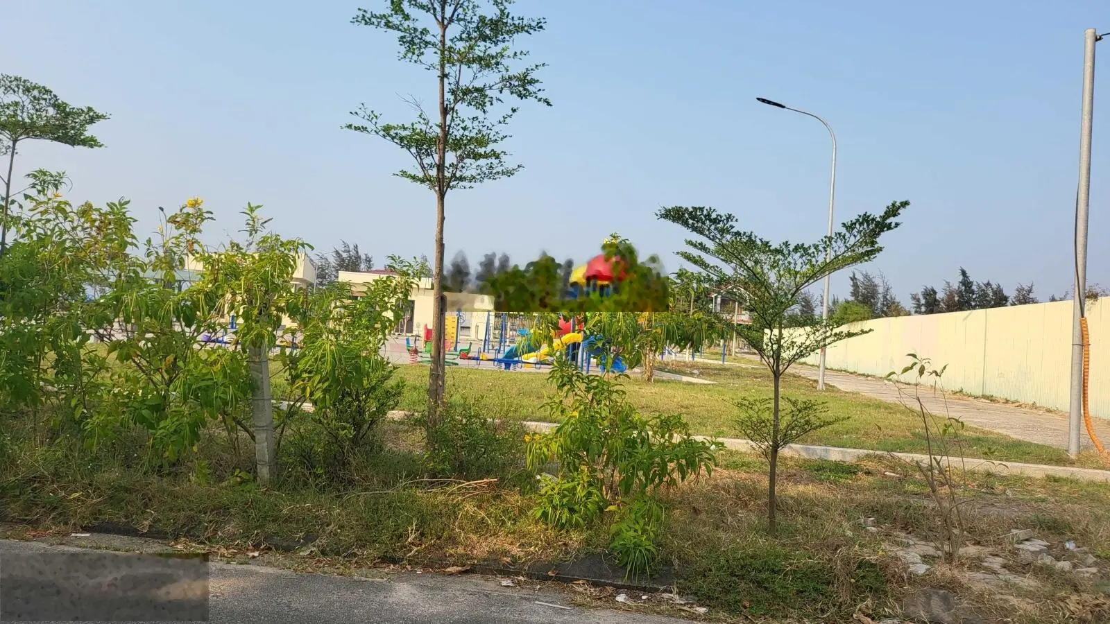 Bán đất sát biển Nguyễn Tất Thành, diện tích 7*25m = 187m2
