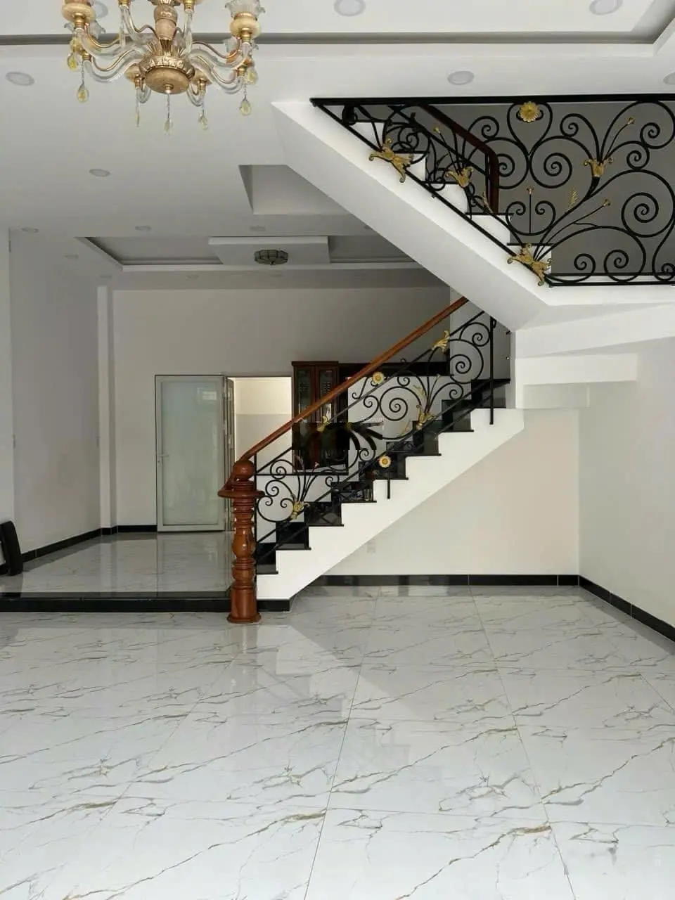 Bán nhà mới 100% hẻm ô tô phường BTT, TP Thủ Đức. Giá 7,9 tỷ