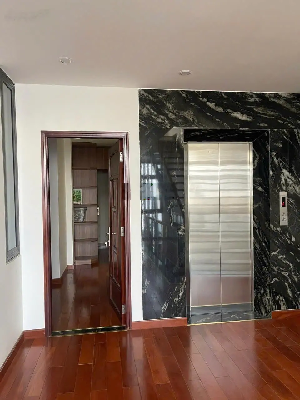 Nhà siêu đẹp vào ở ngay! HXH Hoàng Văn Thụ, p8 (4,5x22m) sẵn 5 Tầng (thang máy) chỉ 19,9 tỷ