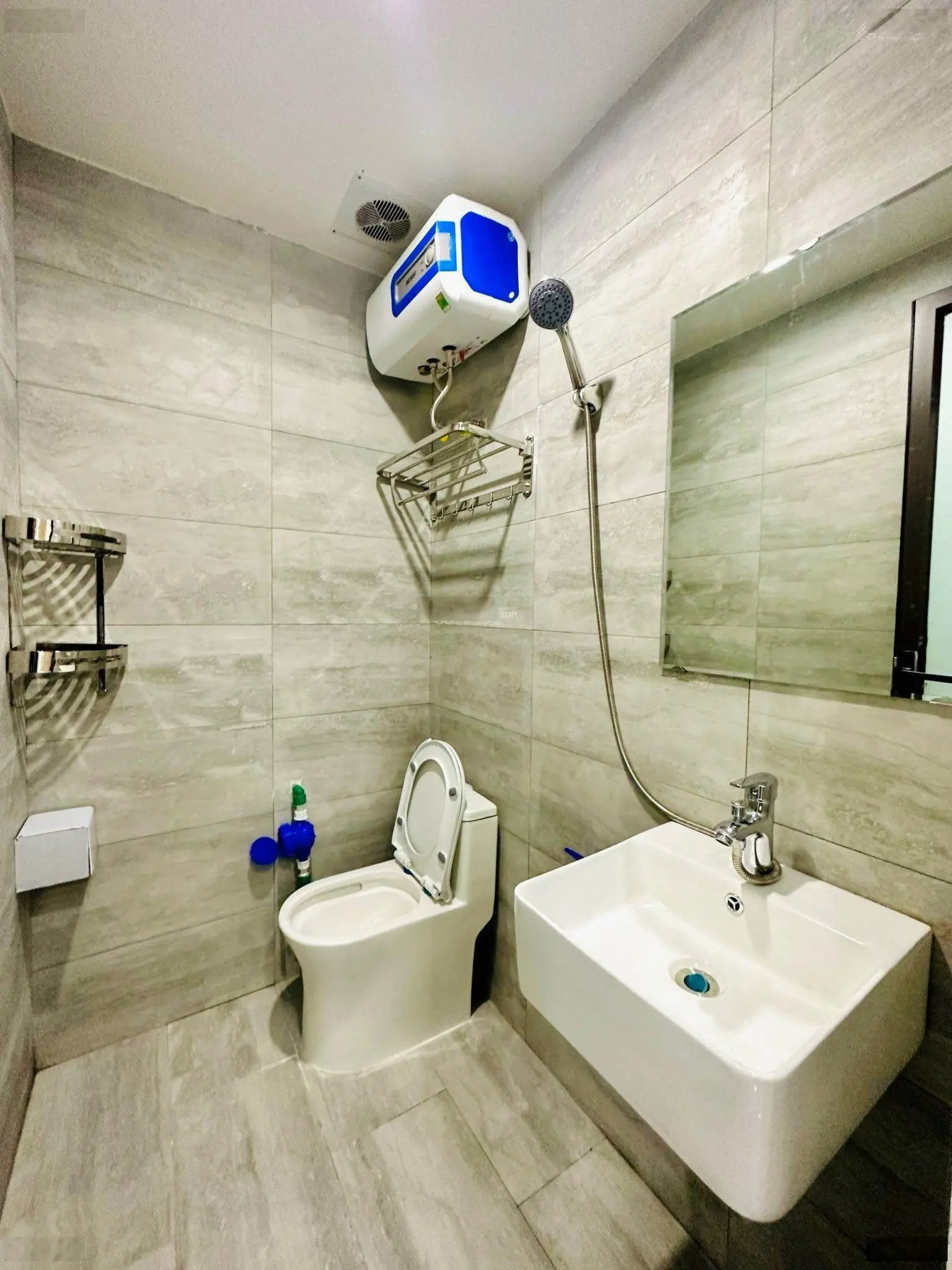 Bán đất phố Minh Khai 110m2, MT 7m ô tô tránh có vỉa hè, KD sầm uất, giá 13 tỷ, LH: 0946 387 ***