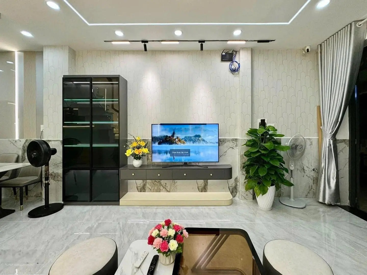 Cần bán gấp nhà Nguyễn Thái Bình, p12, Tân Bình. Giá 2,52 tỷ.SHR, pháp lí chuẩn