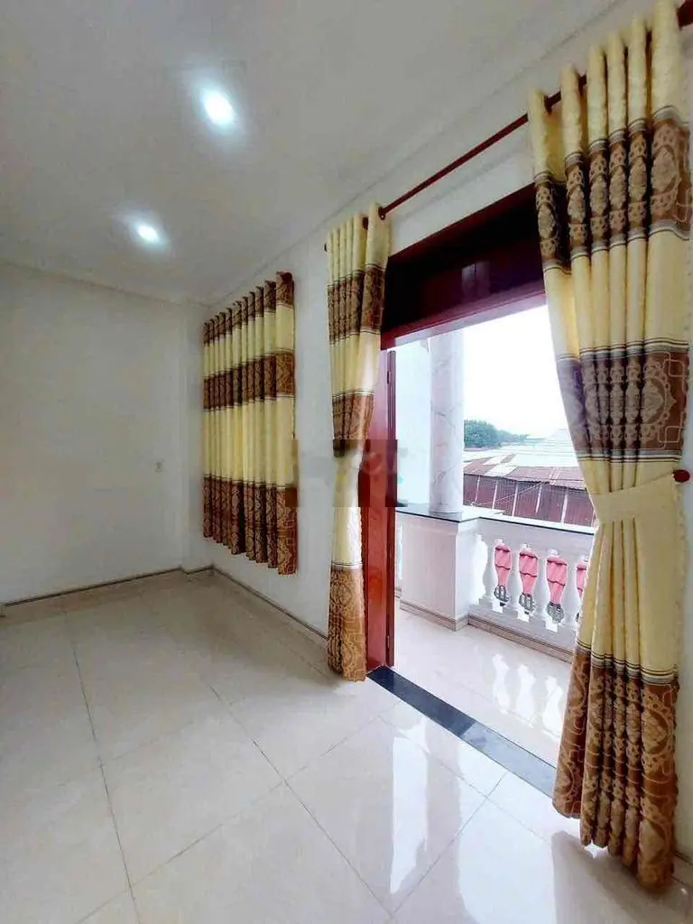 NHÀ MẶT TIỀN KINH DOANH GẦN CHỢ BÌNH CHUẨN TP THUẬN AN