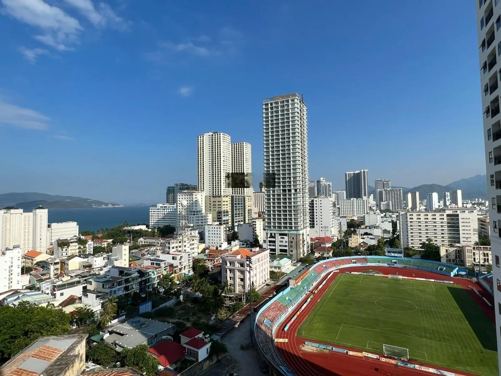 Duy nhất căn 44m2 view xéo biển có nội thất Marina Suite giá chỉ 1,65 tỷ. Cực rẻ
