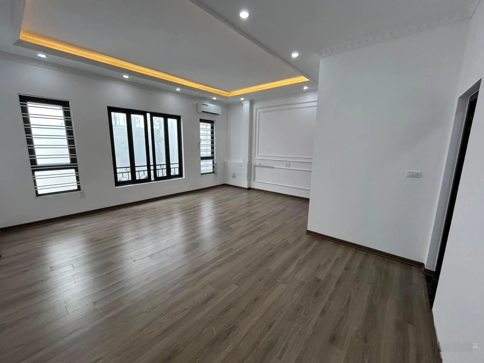Đây rồi! Nhà Lạc Long Quân, Tây Hồ, 45m2, 5Tầng - Nhà mới đẹp, ô tô, ngõ thông gần phố. Nhỉnh 6 Tỷ.
