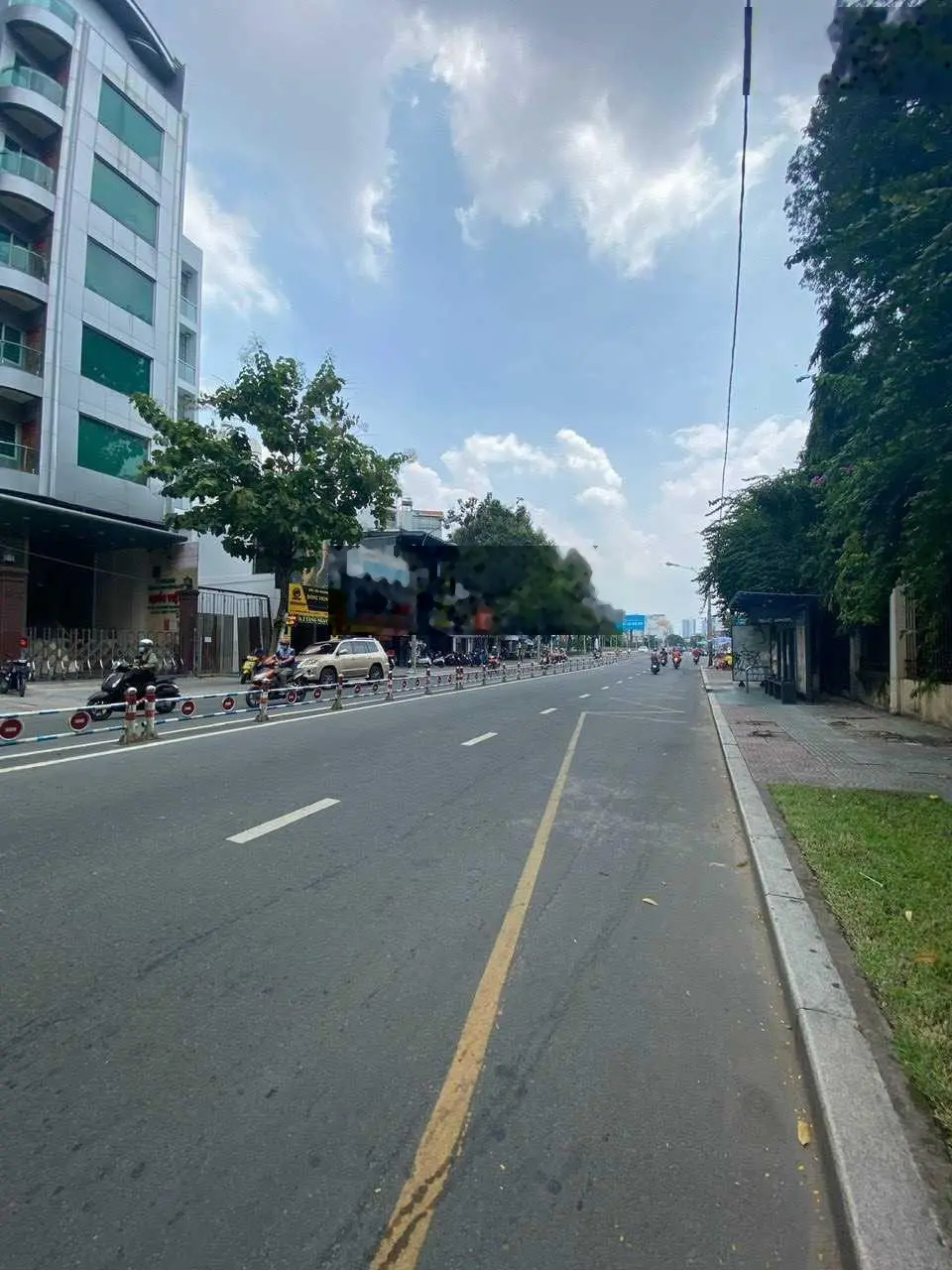 Nhà trên đường Nguyễn Thị Minh Khai, ngộp Bank cần bán giá tốt. Đang cho thuê ổn định. Giá 35 tỷ