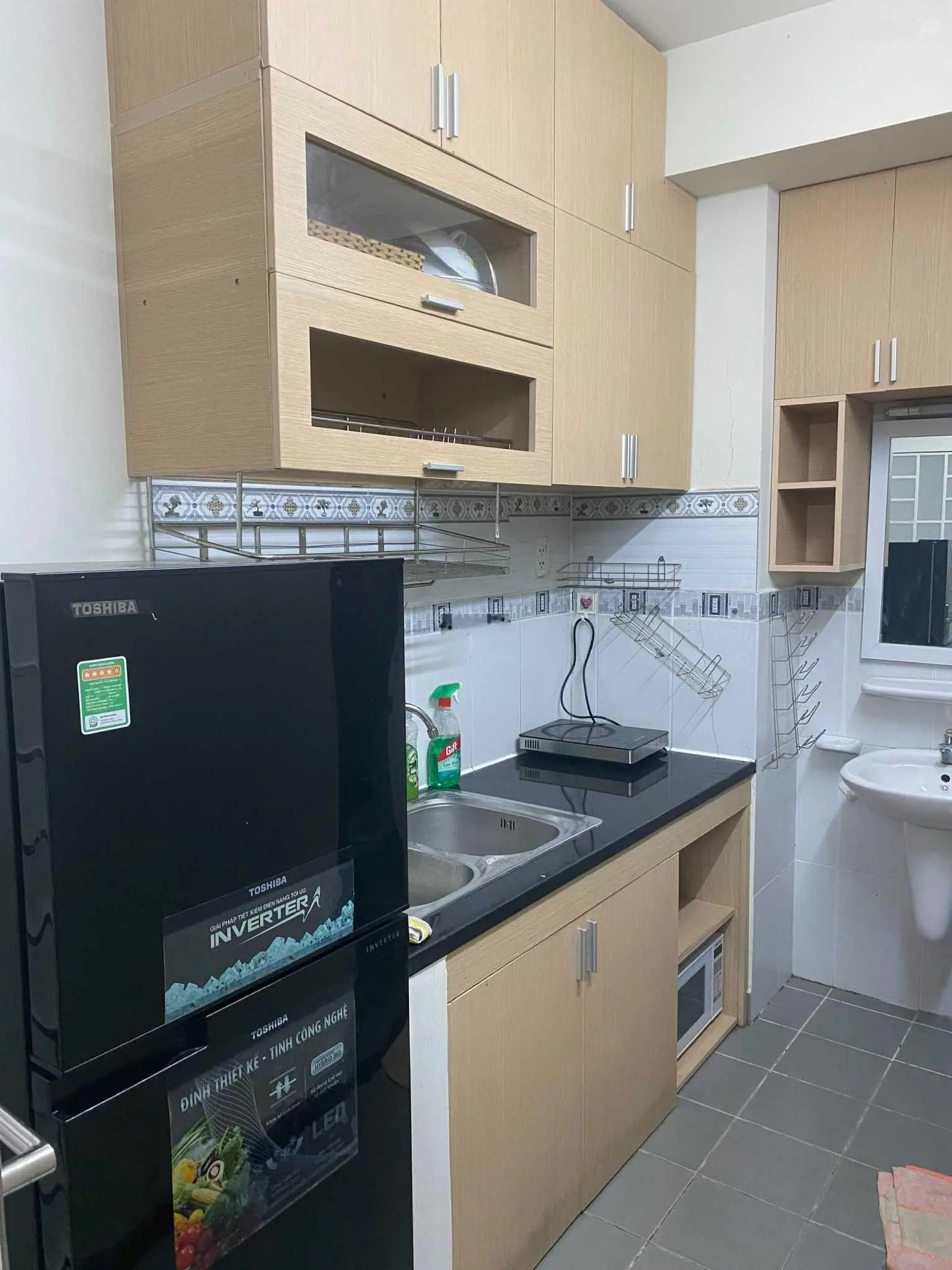 Bán nhanh CH Thương mại 40m2 (1PN + 1WC) ngay Q9 kế bên khu Lake View Q2. Lh : 0977 324 *** Thọ