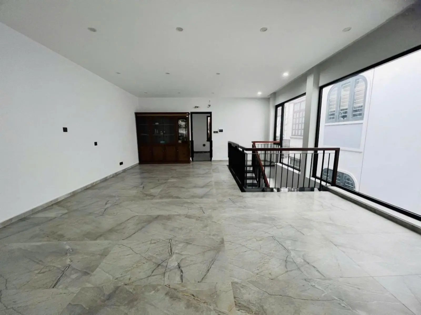 VIP - Hoàng Đạo Thành - căn hộ TT như penhouse với 2 tầng x 160m - giá siêu tốt
