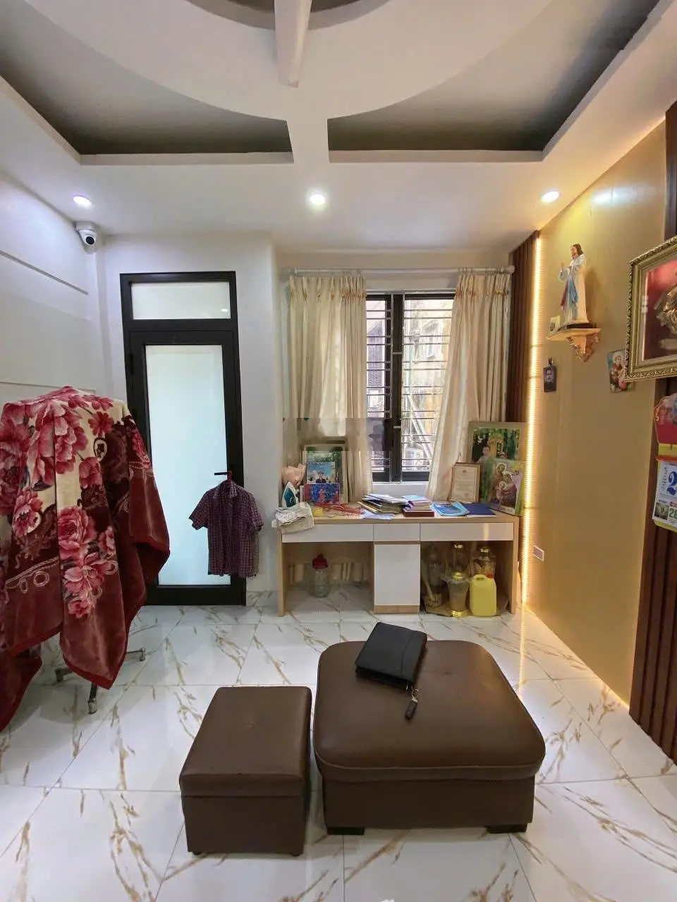 Có 102, nhỉnh 8 tỷ có nhà ô tô tránh, kinh doanh, view hồ, gần phố Phạm Văn Đồng 37m2 6 tầng.