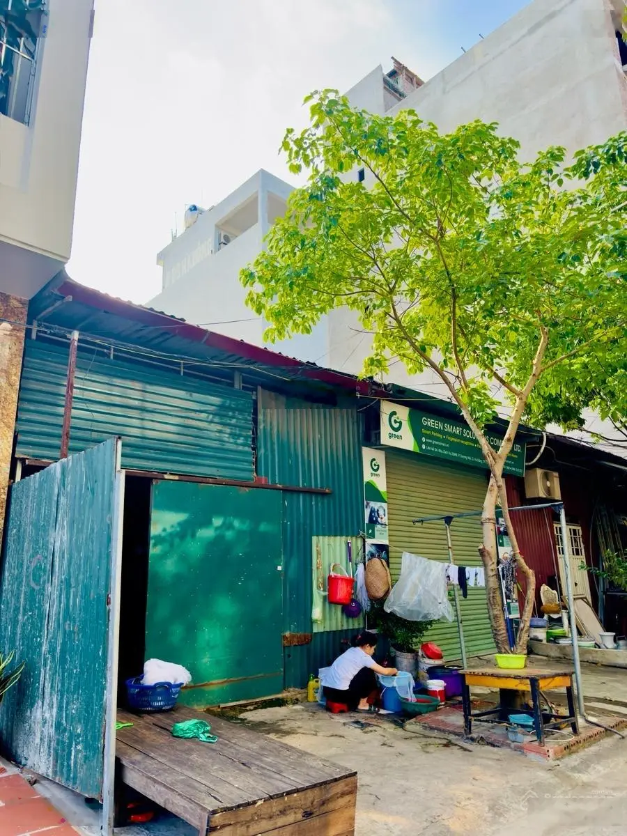 Bán liền kề - đất dịch vụ Dương Nội - sổ vuông đẹp không tì vết - đường ô tô tránh