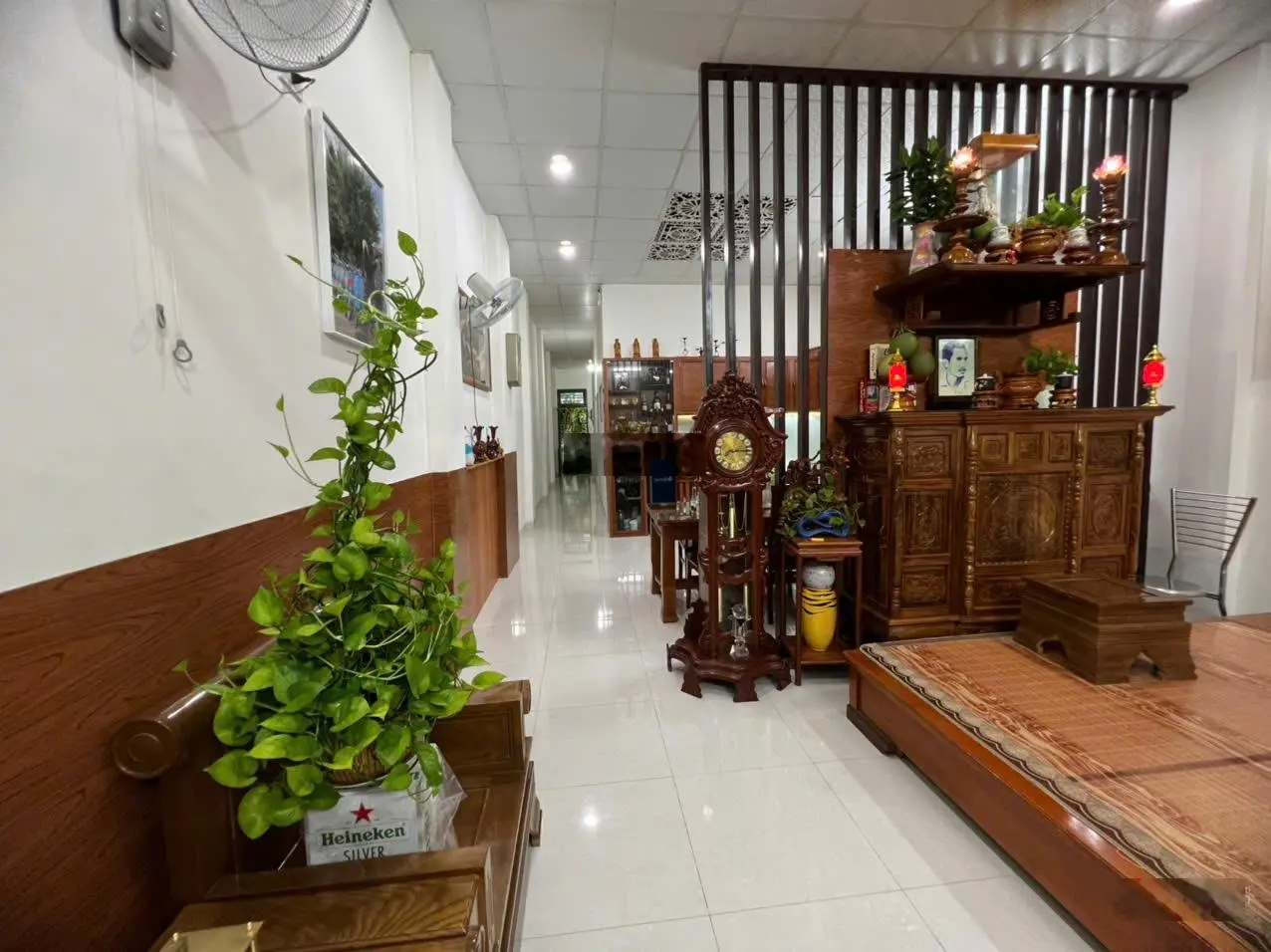 Bán căn nhà đẹp trung tâm xã Phước Đồng DT 144,3m2 ngang 5m nhà thoáng mát giá 2.8 tỷ