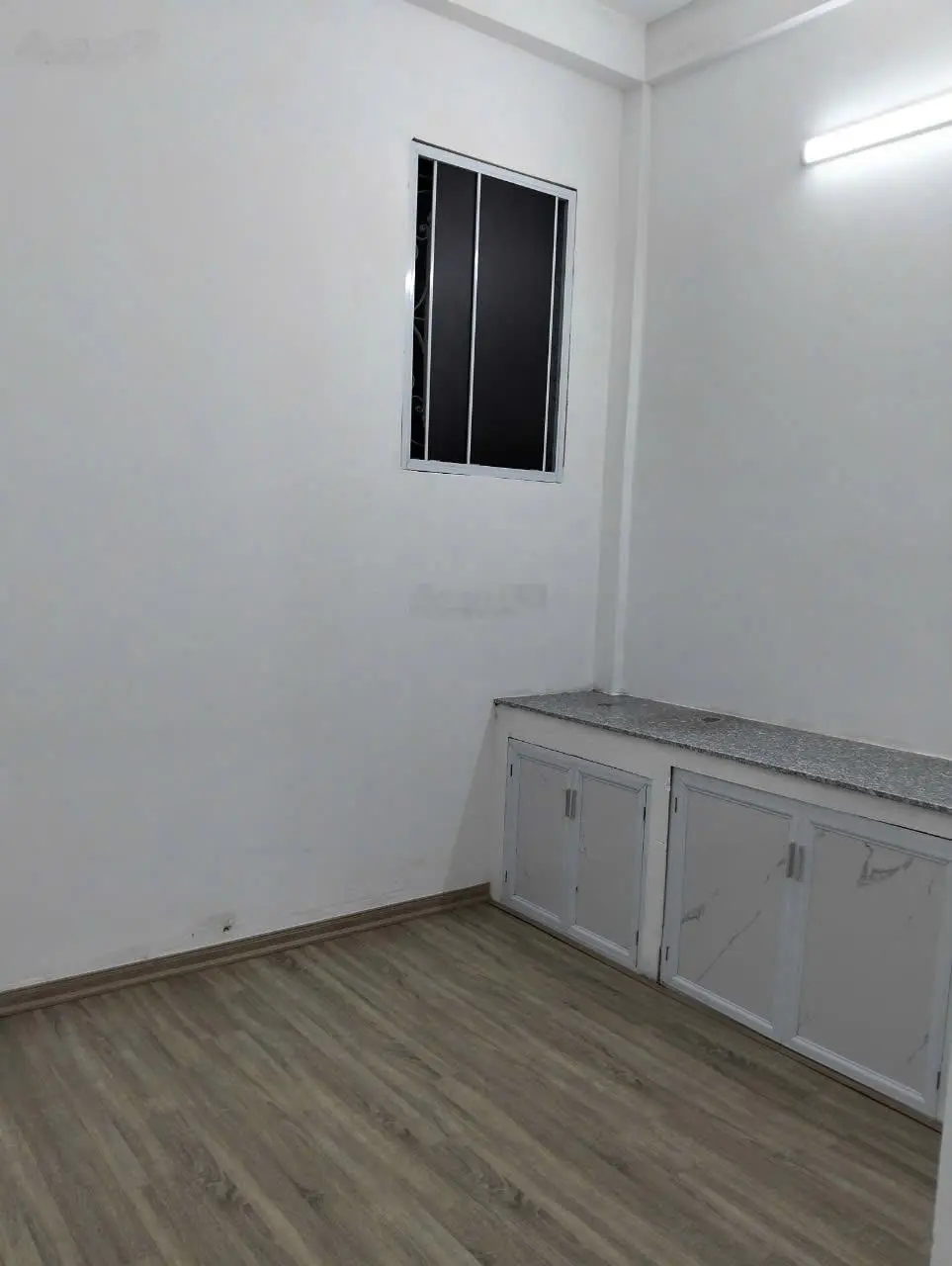 Cần bán nhà riêng tại ngõ 71 Tân Ấp, 41m2, 4 tầng, ngõ thông các phố, giá 6.79 tỷ. LH: 0826 218 ***