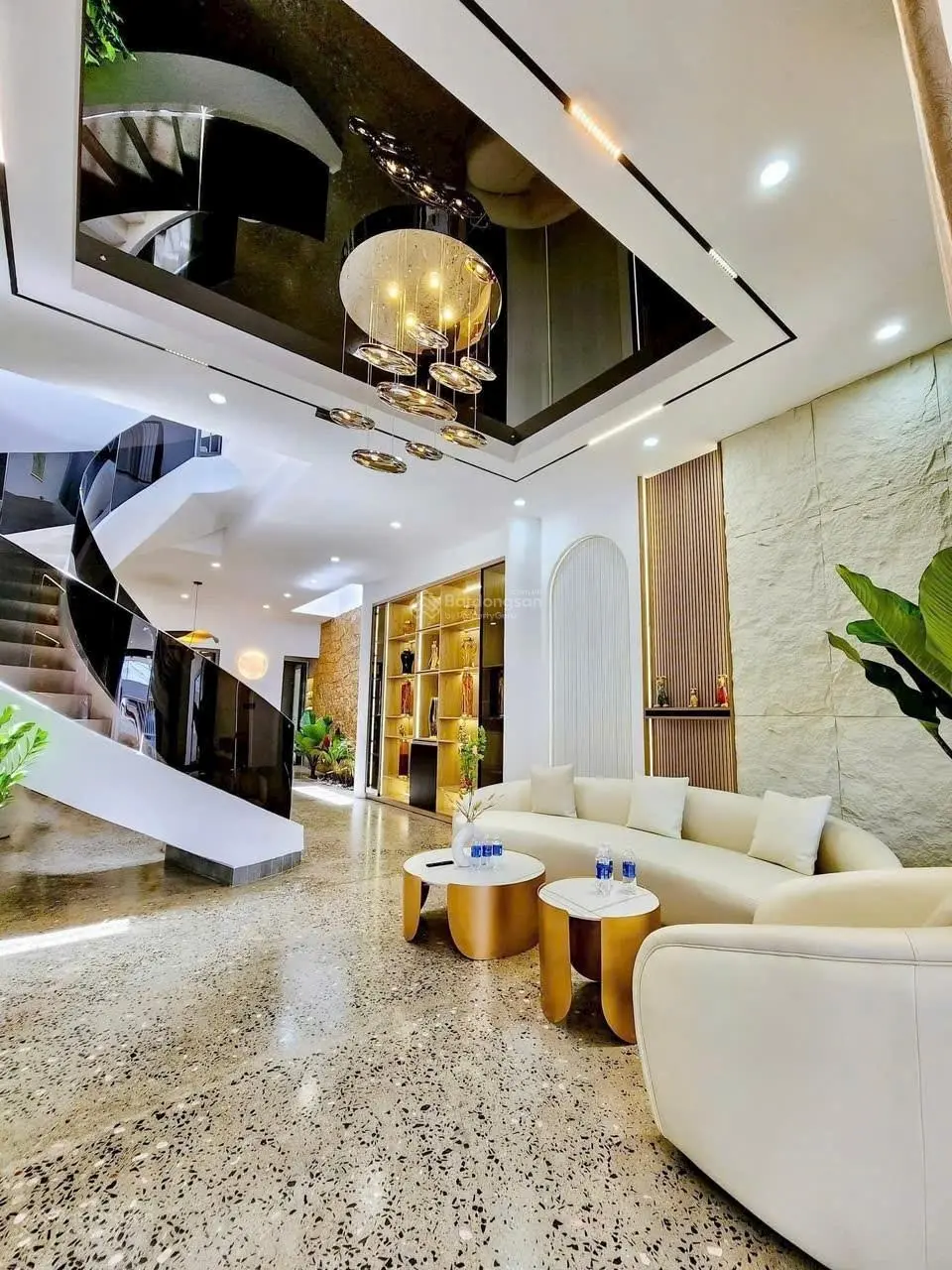 Nhà phố đẳng cấp nhất hẻm Giải Phóng ngay trung tâm p. Tân Lợi