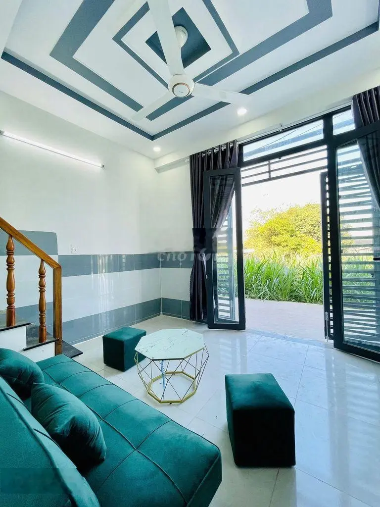 Tôi cần tiền trả NH nên ra căn nhà ở chợ Mỹ Hạnh Nam giá 595tr