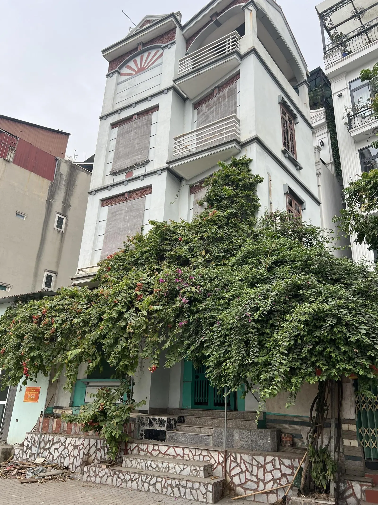 Hiếm: nhà mặt phố lý sơn kinh doanh mọi mặt hàng. khu vực ít nhà bán