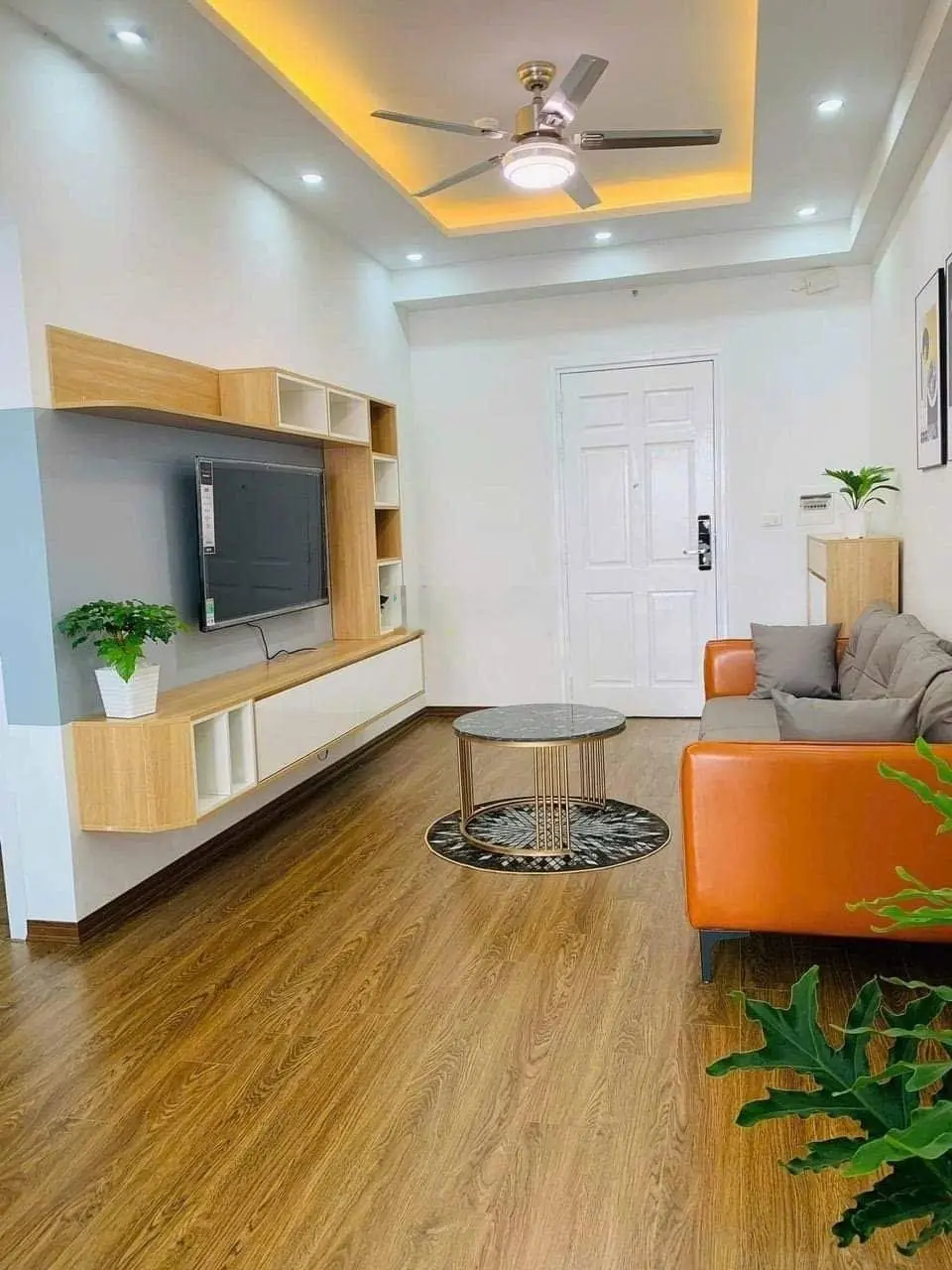 Bán nhanh căn 66m2 - 2 ngủ & 2 vệ sinh HH1B Linh Đàm Hoàng Mai. Lh: 0966 455 *** em Thuỷ