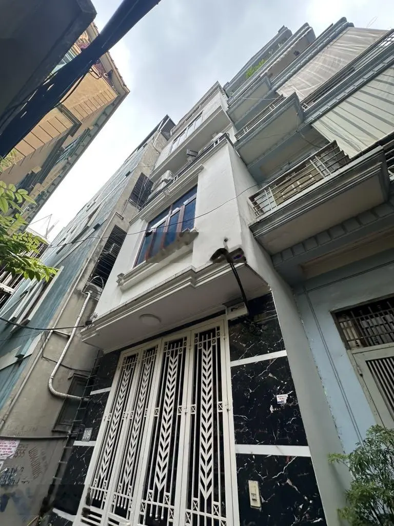 Bán nhà Trung Kính Cầu Giấy- 5T dân xây- Gần phố- 6 ngủ- 50m2- nhỉnh 12 tỷ