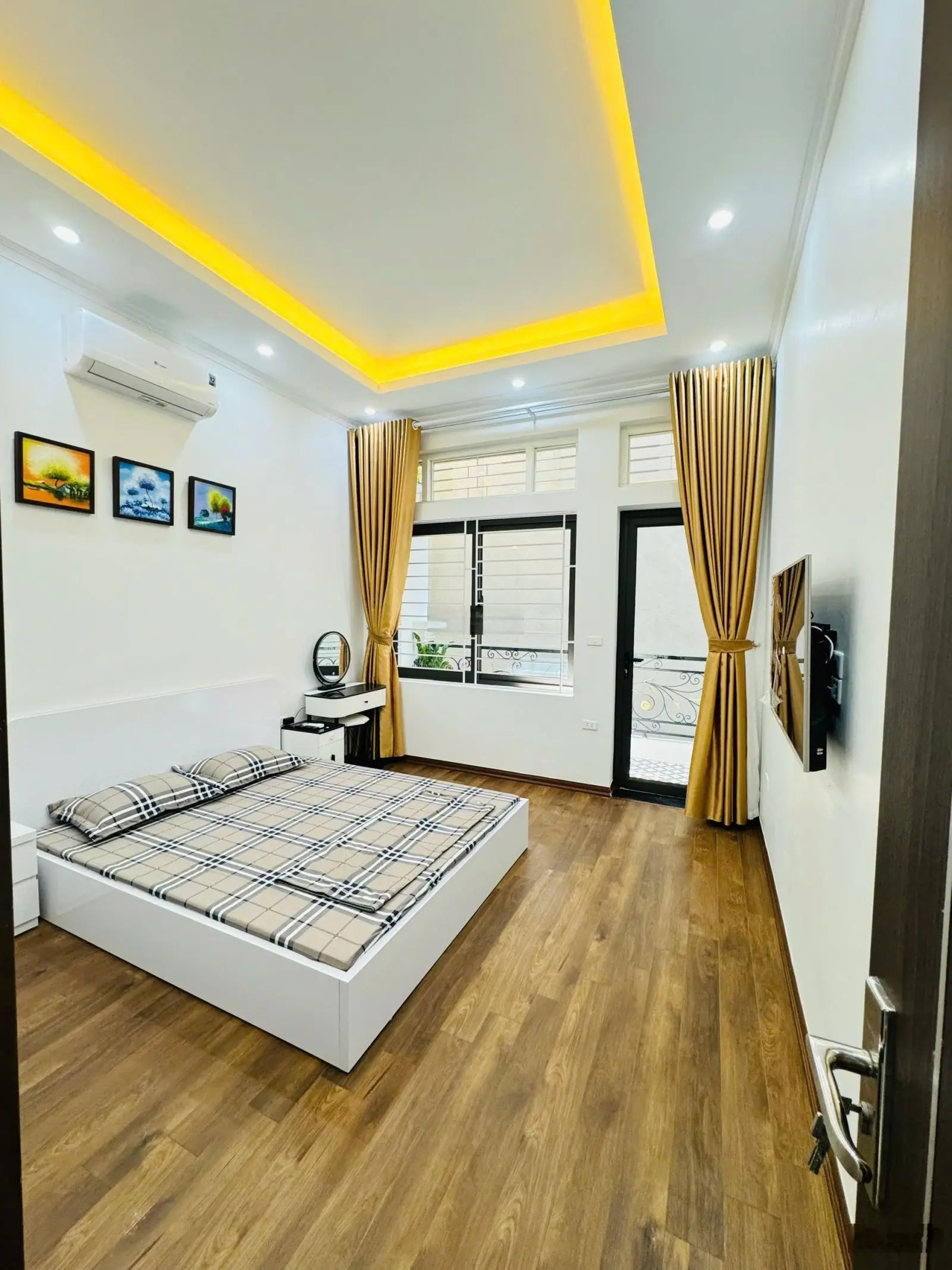 7.6 Tỷ nhà Bùi Xương Trạch mới 5T DT rộng 59m2 - ngõ 2.5m - tặng toàn bộ 6 điều hoà 6 tivi 2 tủ