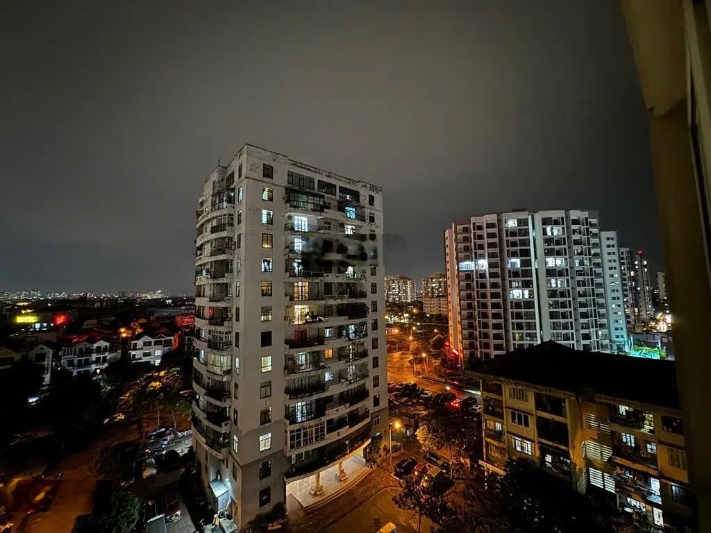 Bán căn hộ 3 phòng ngủ 2 vệ sinh 100m2 khu đô thị Sài Đồng - Căn góc tầng 9 thoáng mát siêu đẹp