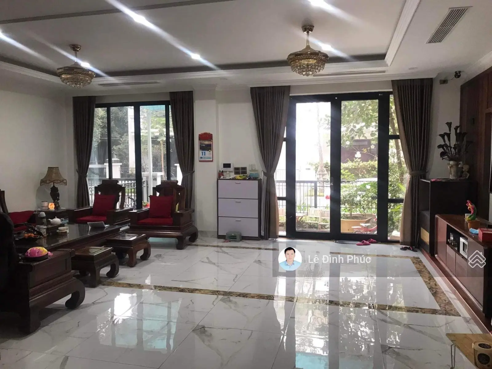 Biệt thự liền kề, 120m2, 2 mặt tiền 5m, vỉa hè, 3 ô tô tránh, 3 bước ra hồ, 28 tỷ