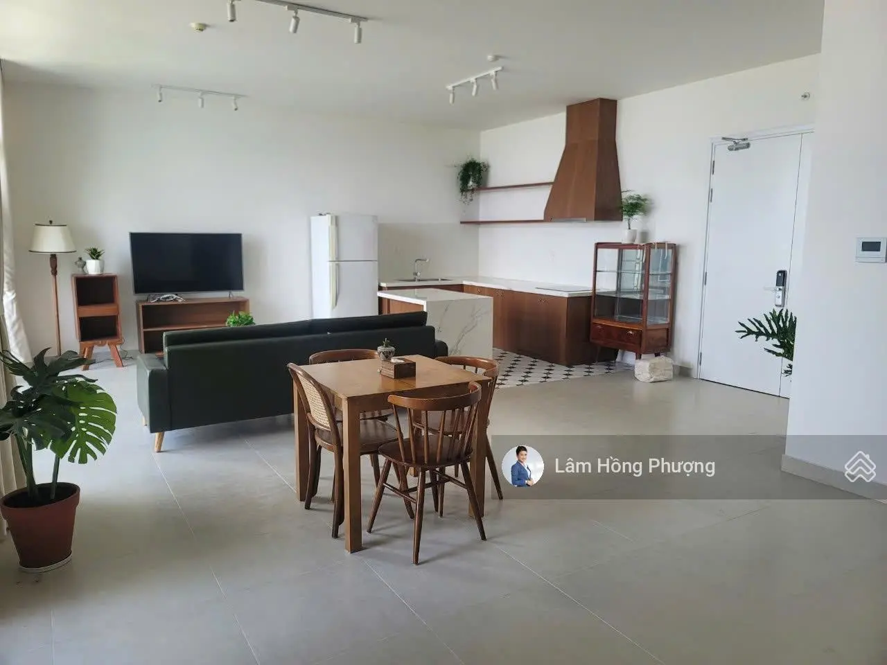 Bán Penthouse 132m2 An Gia Skyline Quận 7 giá 6.5 tỷ view sông đẹp 0939 220 *** Em Phượng