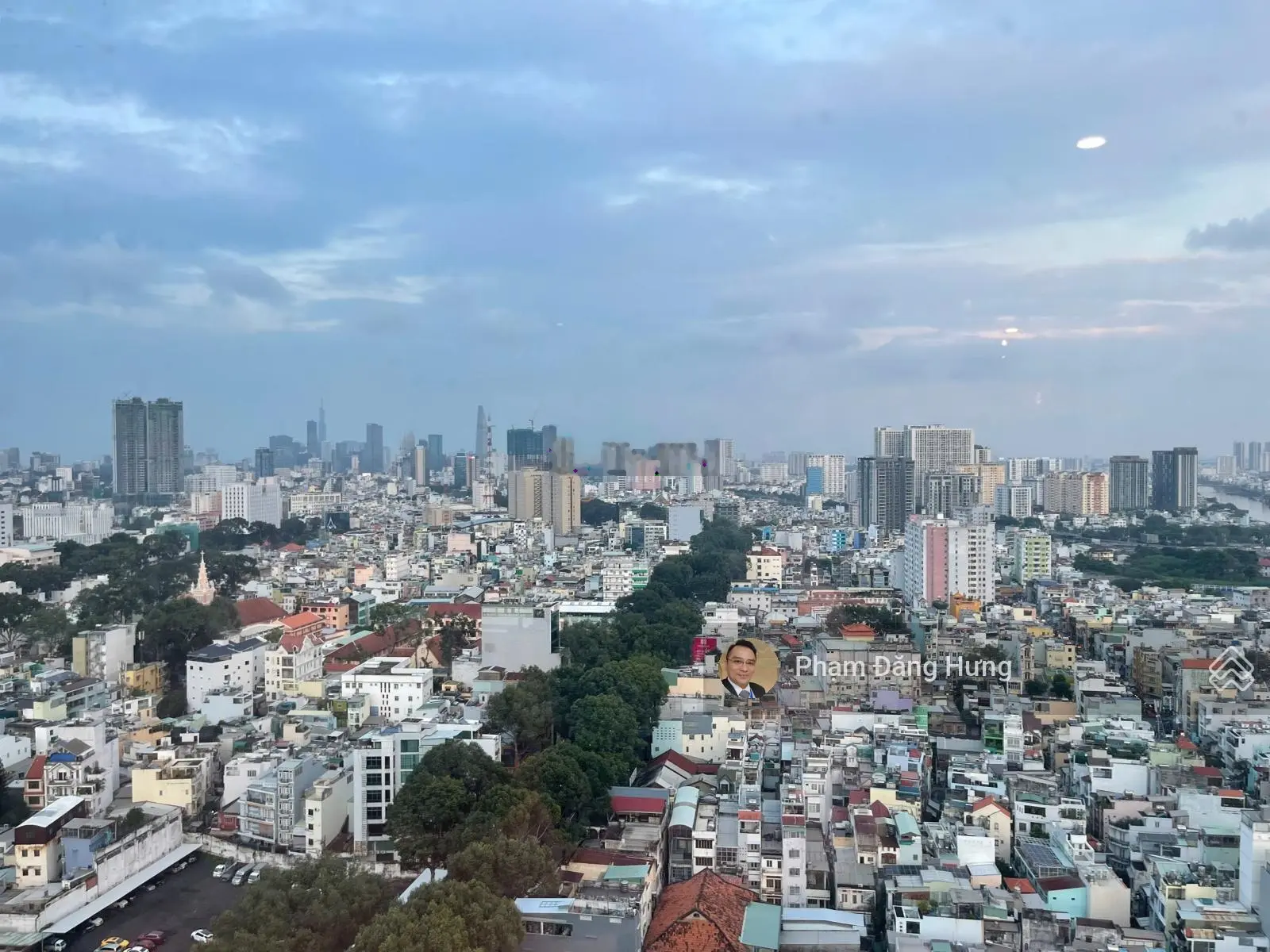Siêu hiếm căn hộ nhận nhà ở ngay tại Quận 5, Trần Hưng Đạo, 2 phòng ngủ, 90m2, tầng 18, chỉ 12.9 tỷ